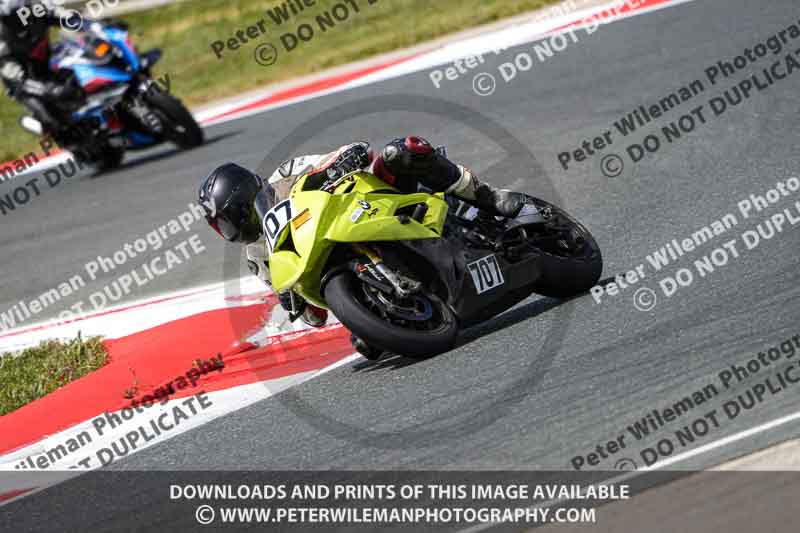 cadwell no limits trackday;cadwell park;cadwell park photographs;cadwell trackday photographs;enduro digital images;event digital images;eventdigitalimages;navarra;no limits trackdays;peter wileman photography;racing digital images;trackday digital images;trackday photos